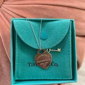 Return to Tiffany Heart Tag with Key Pendant